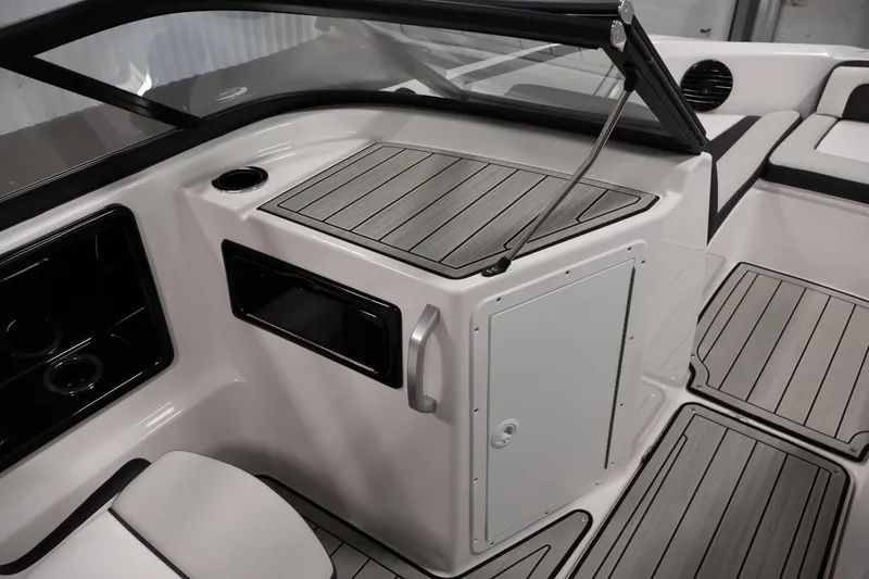 Slide: The Image of Interior of 2026 Yamaha Boats 195S, featuring sleek seating and modern design elements. - 28