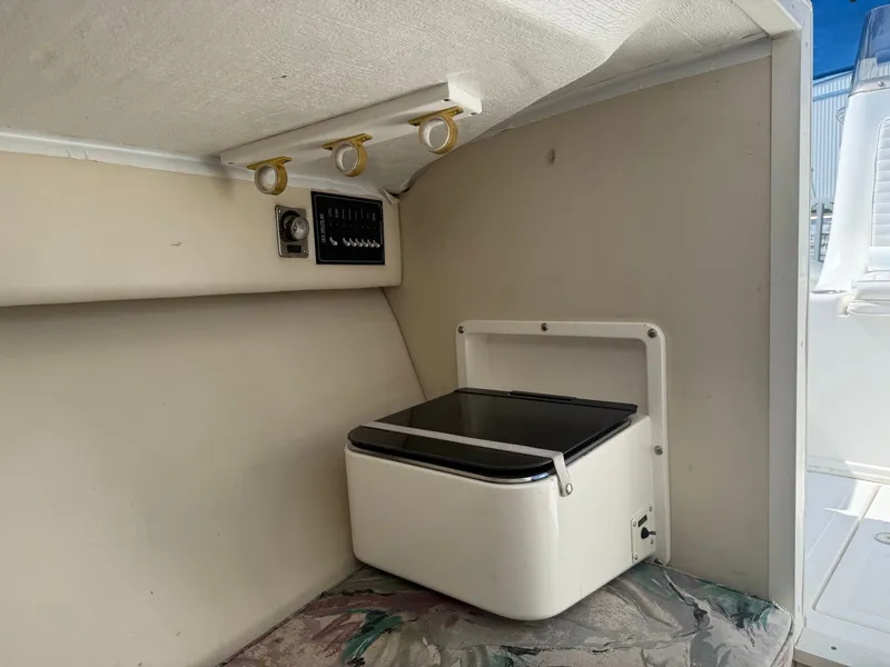 Slide: The Image of Marlago Fs 35 Center Console Cuddy 2001 - 13