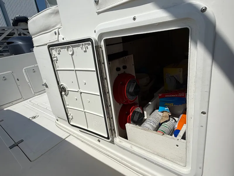 Slide: The Image of Marlago Fs 35 Center Console Cuddy 2001 - 25