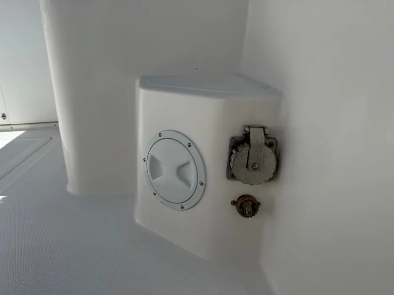 Slide: The Image of Marlago Fs 35 Center Console Cuddy 2001 - 36