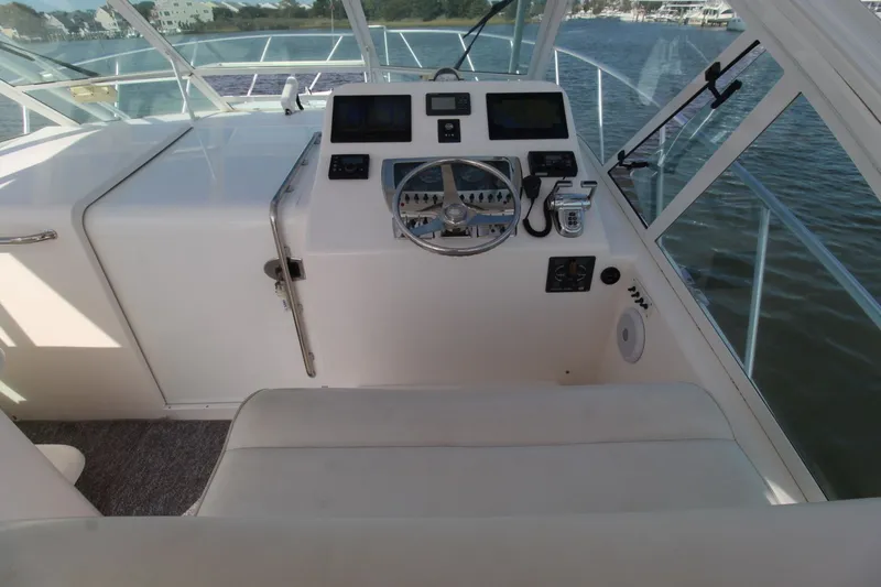 Slide: The Image of Cabo 32 Express 2005 - 24