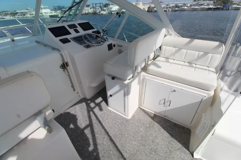 Slide: The Image of Cabo 32 Express 2005 - 25