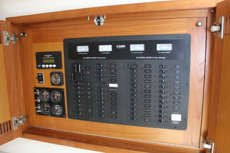 Slide: The Image of Cabo 32 Express 2005 - 49