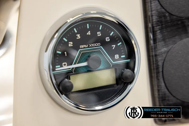 Slide: The Image of Tachometer of 2026 Avalon VEN CRB boat, displaying RPM gauge. - 30