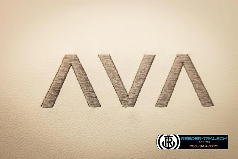 Slide: The Image of 2026 Avalon VEN CRB logo on textured surface, Reeder-Trausch Marine branding visible. - 37