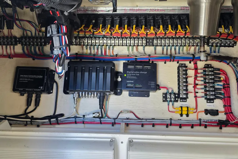 Slide: The Image of Electrical system of a 2020 SeaVee 390Z boat, showcasing wiring and components. - 32