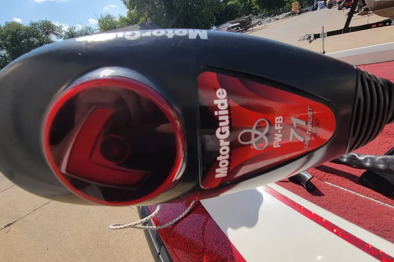 Slide: The Image of MotorGuide trolling motor on 2000 Nitro 640LX boat, red and black design. - 27