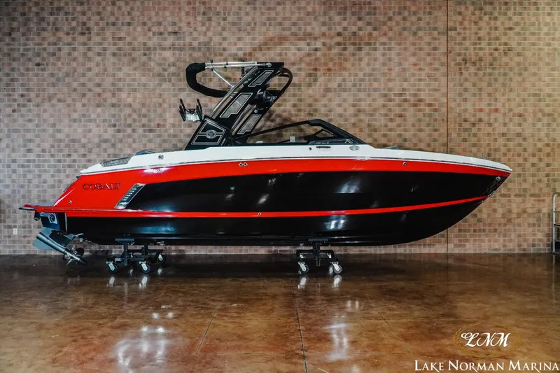 Slide: The Image of Cobalt R6 Surf 2024 - 1