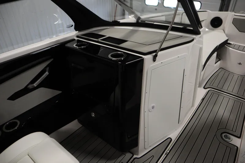 Slide: The Image of 2026 Yamaha Boats 222SD interior with sleek design and modern amenities. - 30