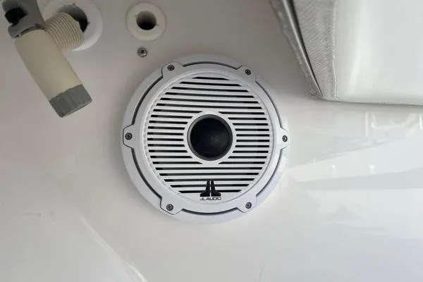 Slide: The Image of Speaker on 2013 Bahama 41 Open Fisherman boat, featuring JL Audio branding. - 19