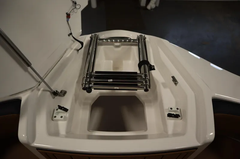 Slide: The Image of Yamaha Boats 2026 252SD bow with stainless steel ladder and storage compartment. - 12
