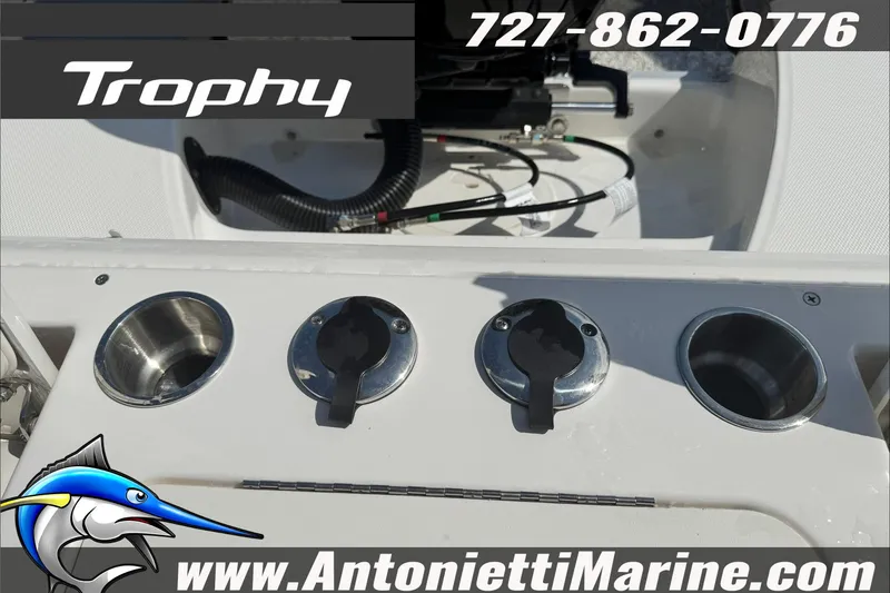 Slide: The Image of Trophy T20CC Center Console 2026 boat features cup holders and fuel caps, Antonietti Marine branding. - 26