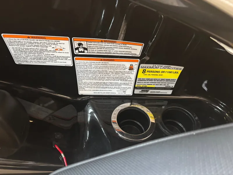 Slide: The Image of Yamaha Boats RP1800A SAP19 2017 warning labels and capacity information. - 3