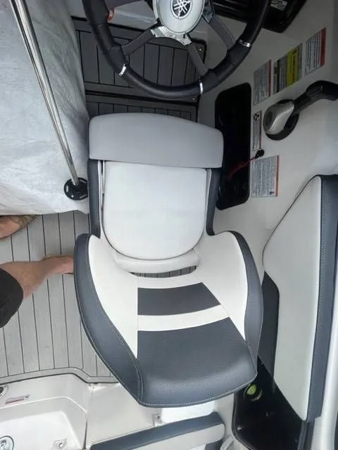 Slide: The Image of Yamaha 195S 2021 - 11