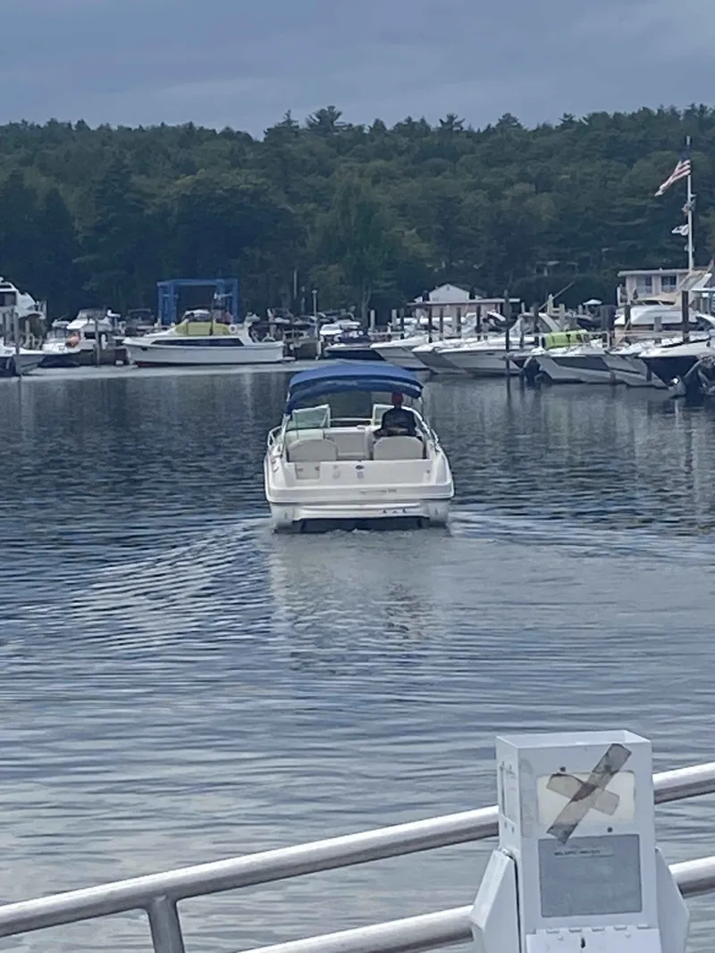 Slide: The Image of Sea Ray 225 Weekender 2002 - 7