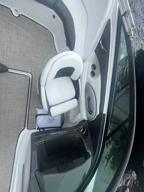 Slide: The Image of Monterey 224FS 2024 - 9