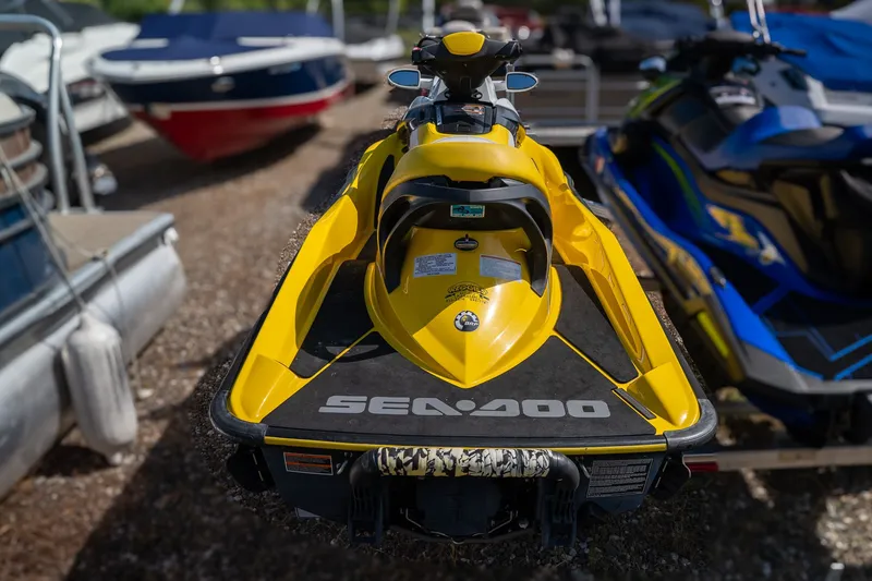 Slide: The Image of Sea-Doo RXT215 2009 - 6