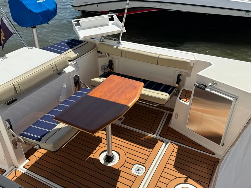 Slide: The Image of Ranger Tug 27 LE 2021 - 10