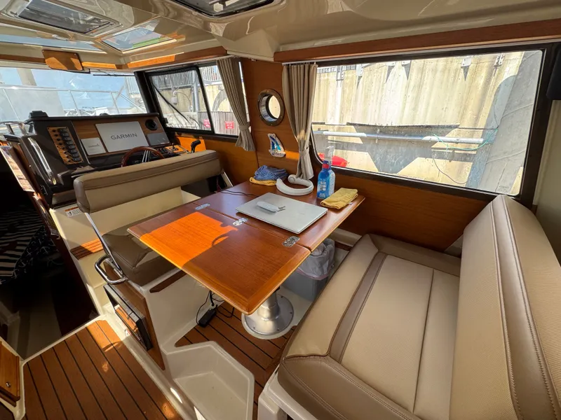 Slide: The Image of Ranger Tug 27 LE 2021 - 12