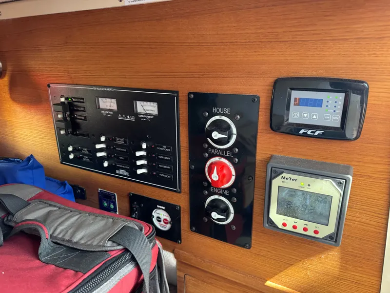 Slide: The Image of Ranger Tug 27 LE 2021 - 21