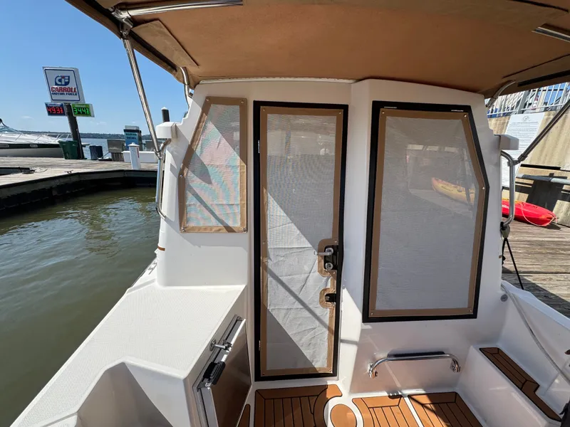 Slide: The Image of Ranger Tug 27 LE 2021 - 24