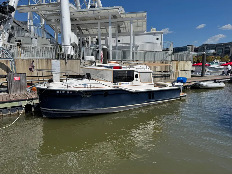 Slide: The Image of Ranger Tug 27 LE 2021 - 3