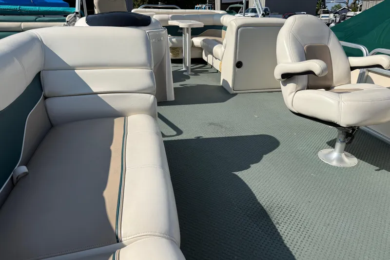 Slide: The Image of Aqua 240RE 2004 - 10