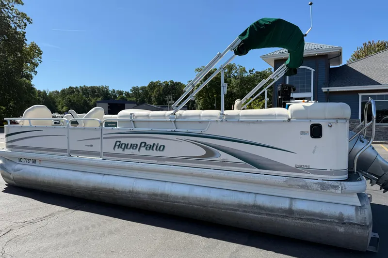 Slide: The Image of Aqua 240RE 2004 - 3