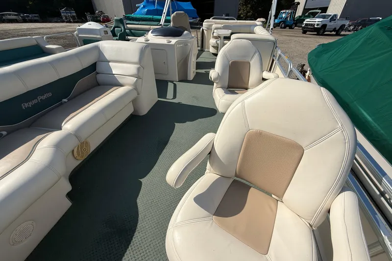 Slide: The Image of Aqua 240RE 2004 - 7