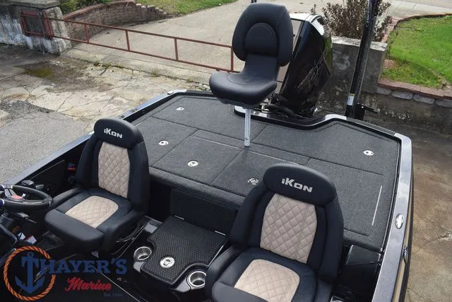 Slide: The Image of Ikon Boats LXE21 2026 - 19