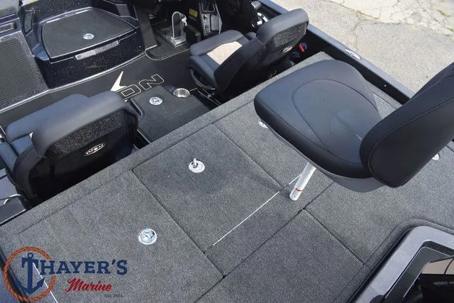 Slide: The Image of Ikon Boats LXE21 2026 - 7