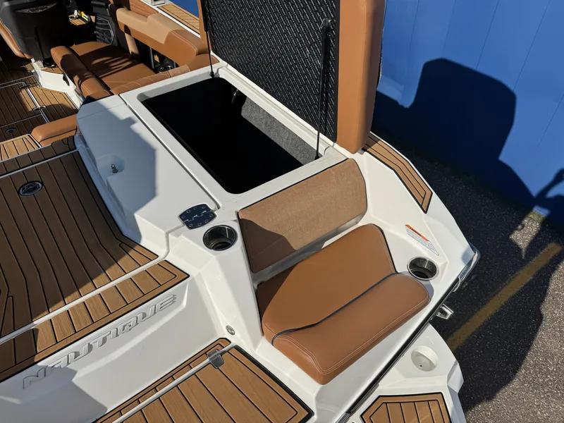 Slide: The Image of Nautique G23SA 2022 - 11