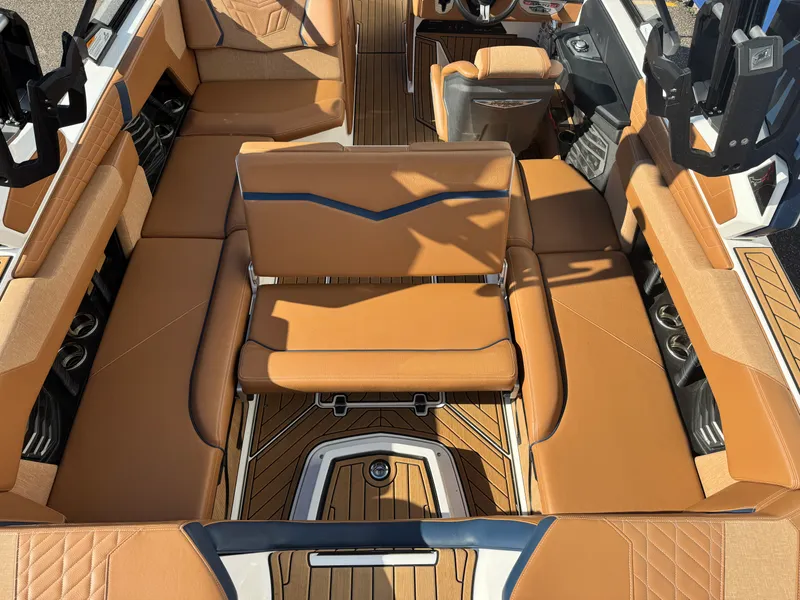 Slide: The Image of Nautique G23SA 2022 - 19