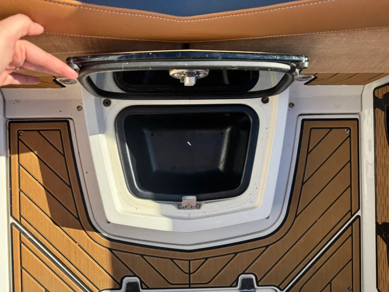 Slide: The Image of Nautique G23SA 2022 - 21