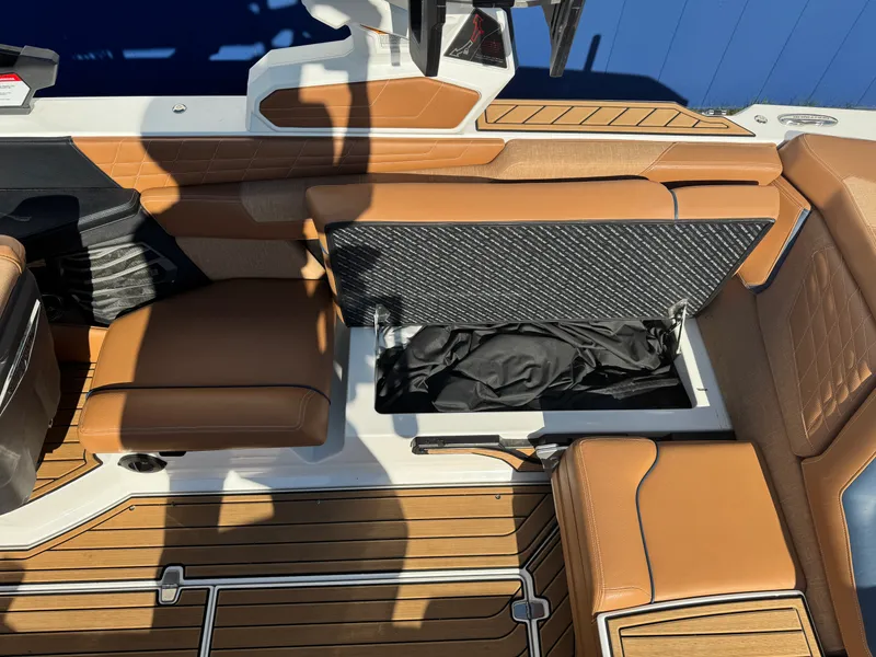 Slide: The Image of Nautique G23SA 2022 - 31