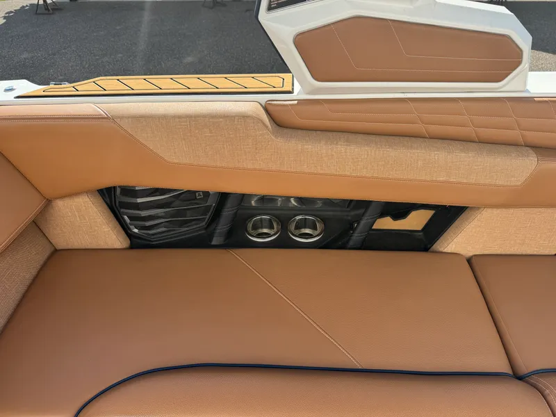 Slide: The Image of Nautique G23SA 2022 - 36