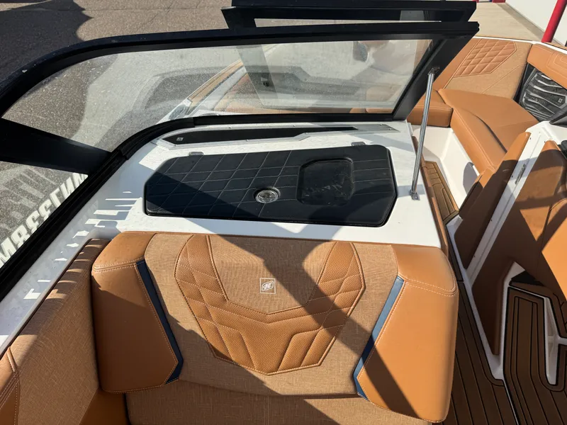 Slide: The Image of Nautique G23SA 2022 - 40