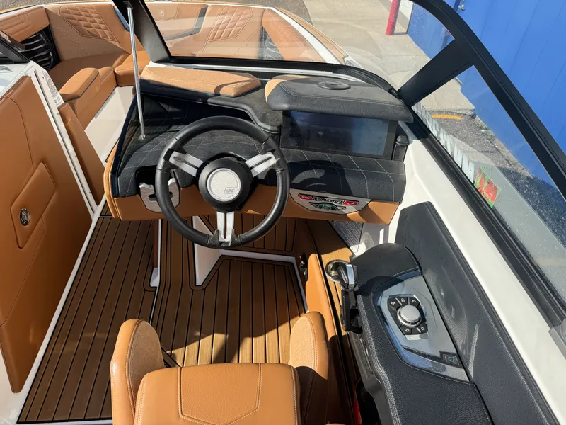 Slide: The Image of Nautique G23SA 2022 - 45