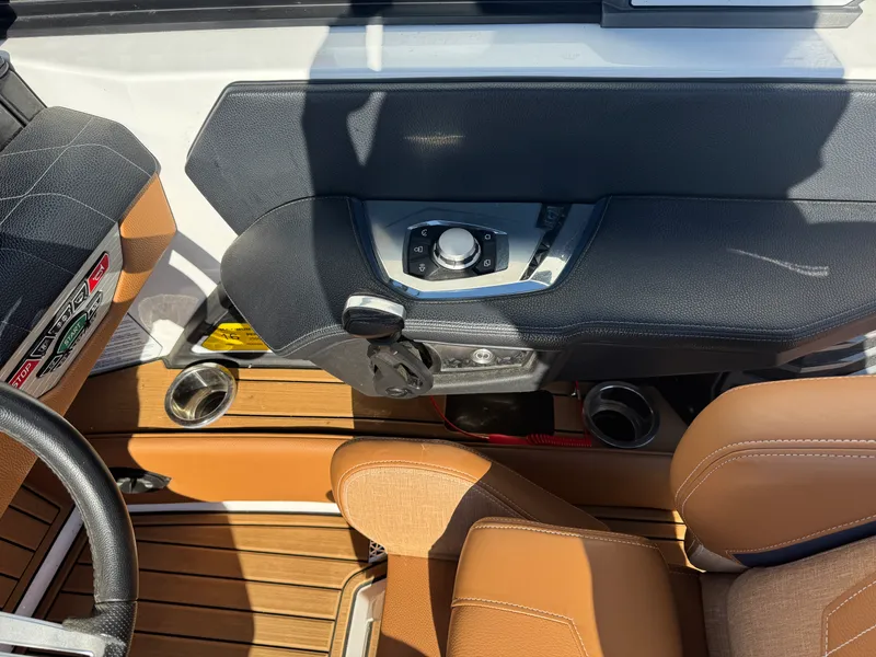 Slide: The Image of Nautique G23SA 2022 - 46