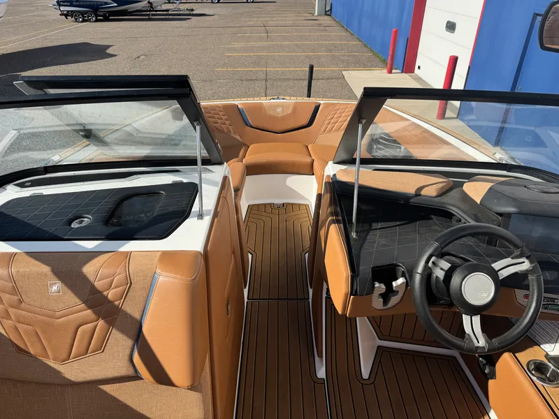 Slide: The Image of Nautique G23SA 2022 - 47