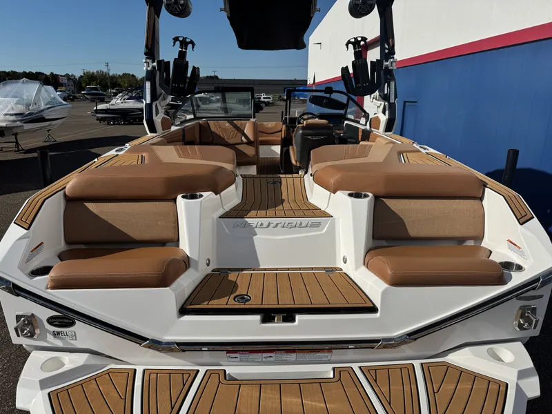 Slide: The Image of Nautique G23SA 2022 - 5