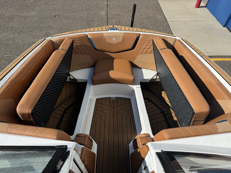 Slide: The Image of Nautique G23SA 2022 - 51