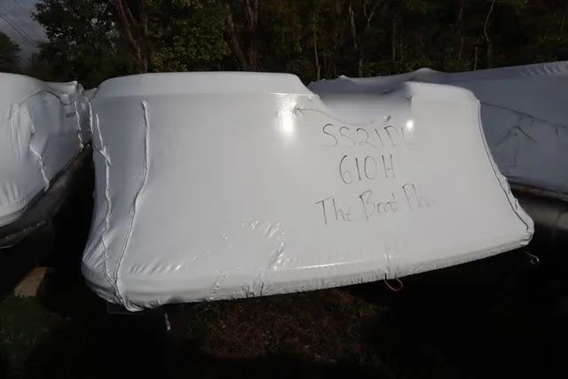 The Image of Lowe SS 210 DL 2026 - 1