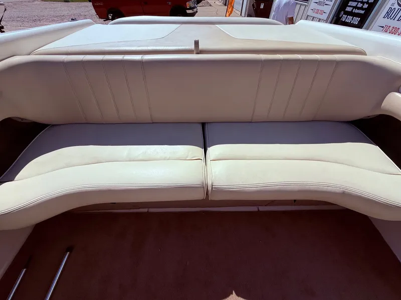 Slide: The Image of Sea Ray 230 Bow Rider 1996 - 20