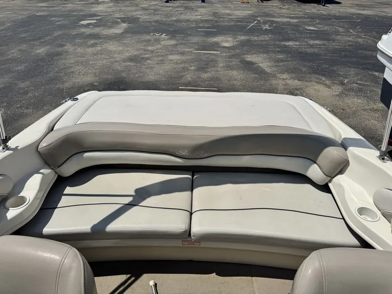 Slide: The Image of Sea Ray 182 SRX Bow Rider 2003 - 10