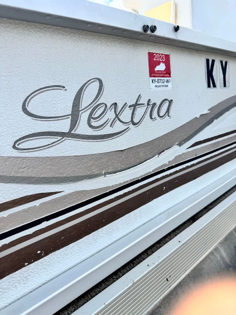 Slide: The Image of Odyssey 2102 L 2000 - 12