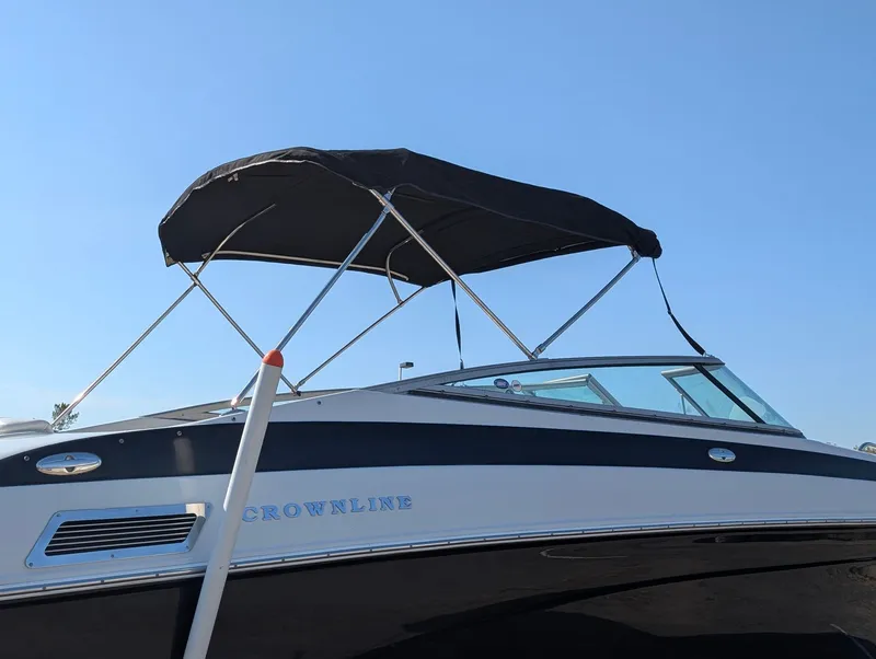 Slide: The Image of Crownline Boats 270 2004 - 22