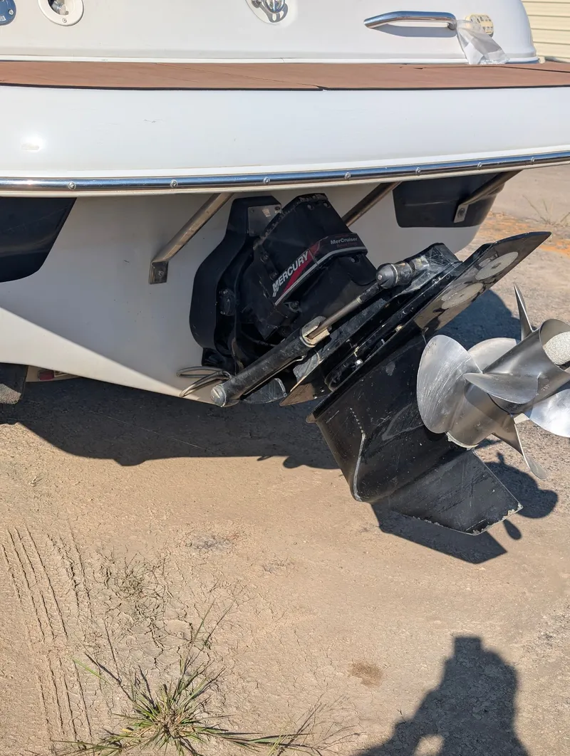 Slide: The Image of Crownline Boats 270 2004 - 3