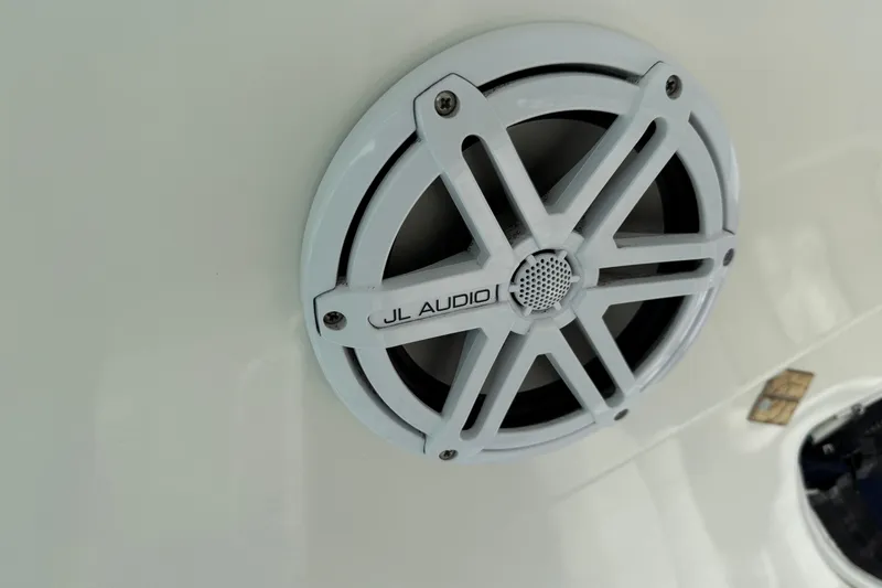 Slide: The Image of JL Audio speaker on 2006 Sea Ray 48 Sundancer yacht. - 25