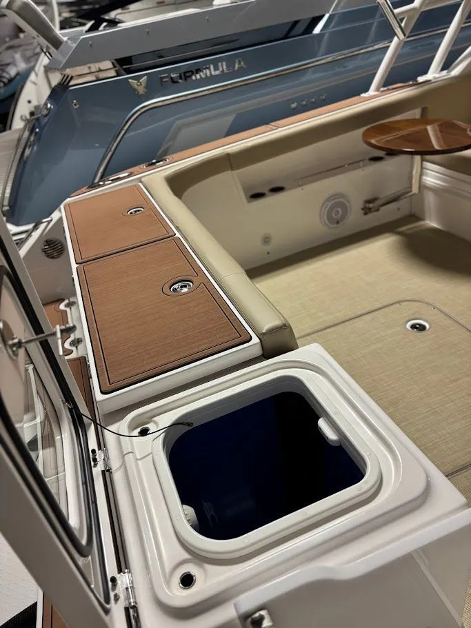 Slide: The Image of 2020 Everglades 340 Dual Console 13 - 13